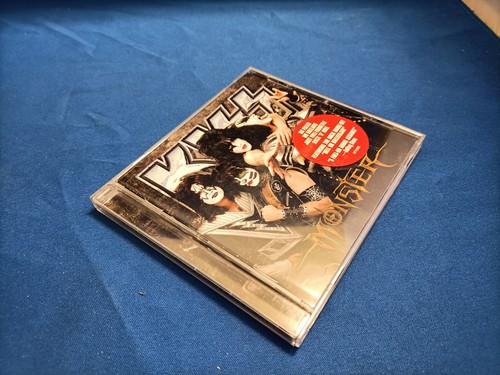 Kiss monster - -,